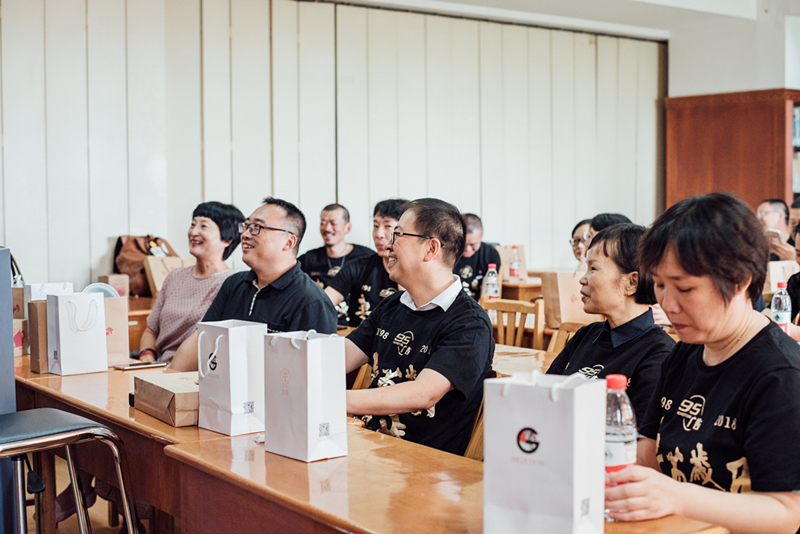 1530510070879006701.jpg 4.jpg